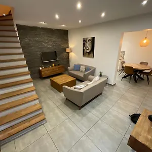 Hébergement de vacances Maison 3 Proximité Aéroport Et Grand Axes, Charleroi